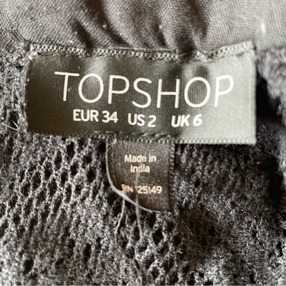 TOPSHOP Crochet w Rivets Top - Picture 5 of 6